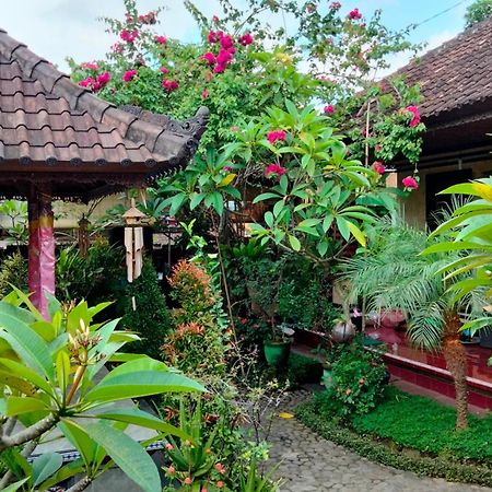 Pomelo Guest House อูบุด ภายนอก รูปภาพ
