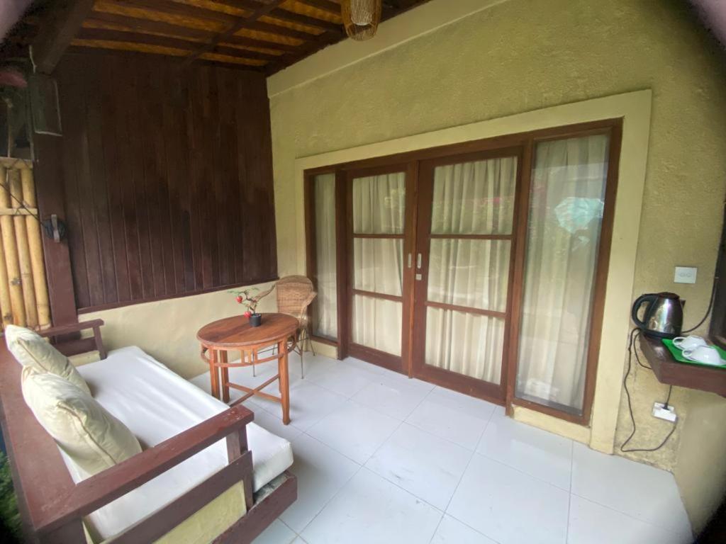 Pomelo Guest House อูบุด ภายนอก รูปภาพ