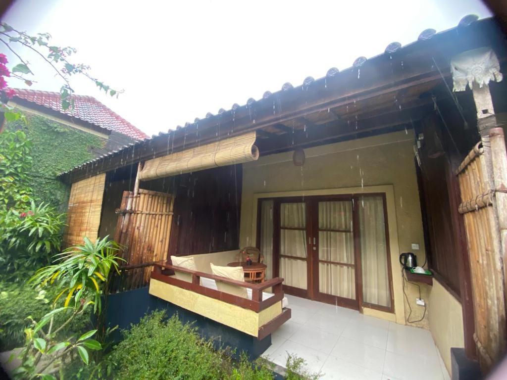 Pomelo Guest House อูบุด ภายนอก รูปภาพ